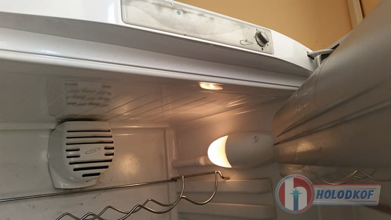 Ремонт холодильника Ariston RMBA1185