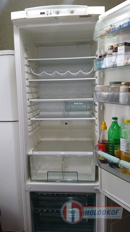 Ремонт холодильника Electrolux ERB4109